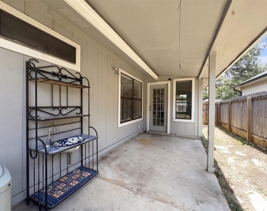 13004 Campos Dr - Photo Thumbnail 25