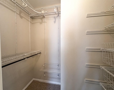 13004 Campos Dr - Photo Thumbnail 17