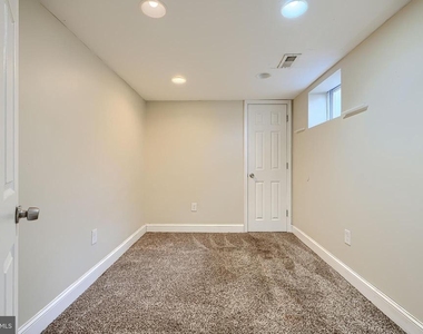6110 Everall Avenue - Photo Thumbnail 20