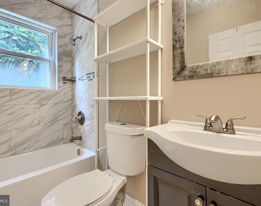 6110 Everall Avenue - Photo Thumbnail 17