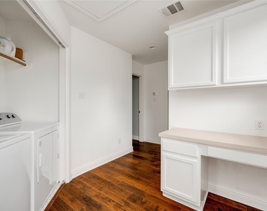 1802 Village Oak Ct - Photo Thumbnail 24