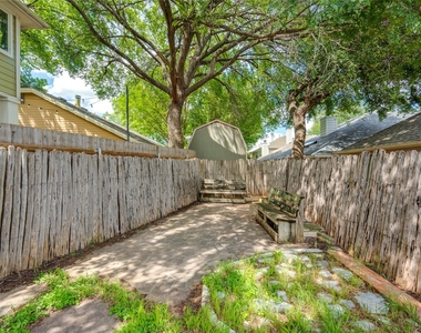 1802 Village Oak Ct - Photo Thumbnail 26