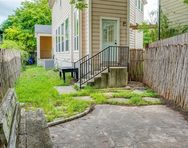 1802 Village Oak Ct - Photo Thumbnail 29