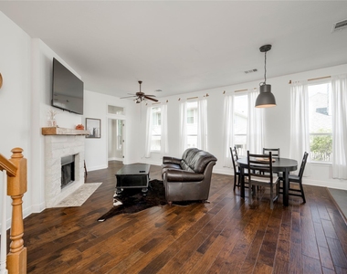 1802 Village Oak Ct - Photo Thumbnail 1