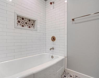 1311 Westmoor Dr - Photo Thumbnail 17