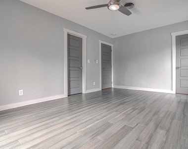 1311 Westmoor Dr - Photo Thumbnail 19