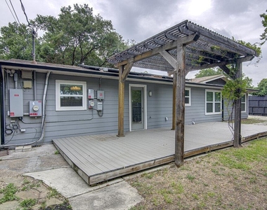 1311 Westmoor Dr - Photo Thumbnail 24