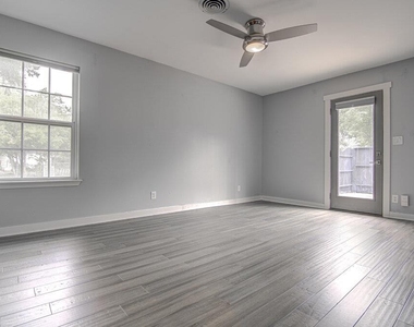 1311 Westmoor Dr - Photo Thumbnail 18