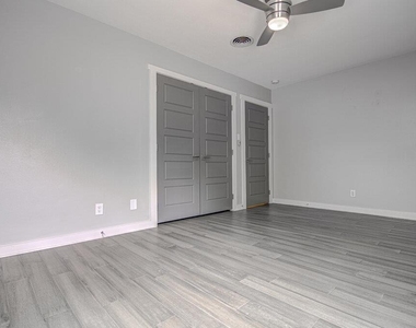 1311 Westmoor Dr - Photo Thumbnail 15