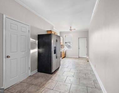 2532 Druid Hill Avenue - Photo Thumbnail 3