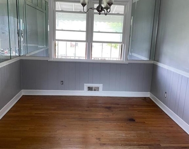 908 Evesham Avenue - Photo Thumbnail 3
