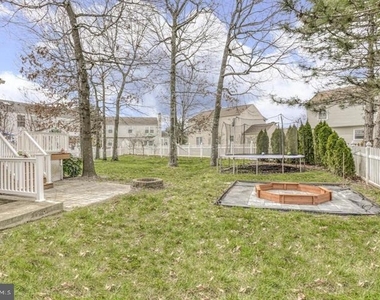 202 Cannon Place - Photo Thumbnail 15