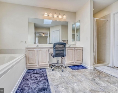 202 Cannon Place - Photo Thumbnail 9