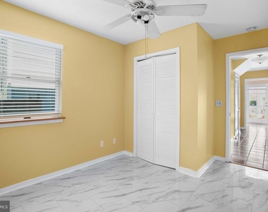 4734 Oak Road - Photo Thumbnail 30