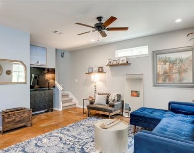 719 Birch Ln - Photo Thumbnail 4