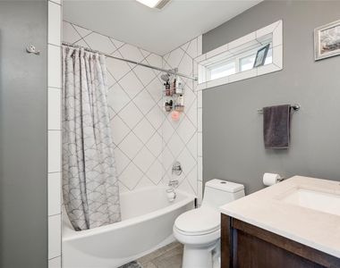 719 Birch Ln - Photo Thumbnail 15