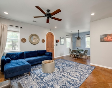 719 Birch Ln - Photo Thumbnail 3