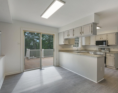 91 Premier Court - Photo Thumbnail 13