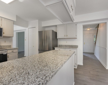 91 Premier Court - Photo Thumbnail 10