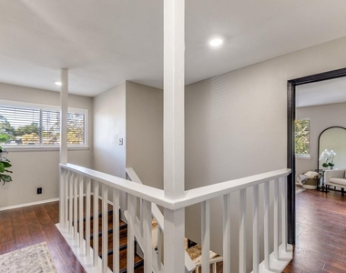 12901 Lamplight Village Ave - Photo Thumbnail 12