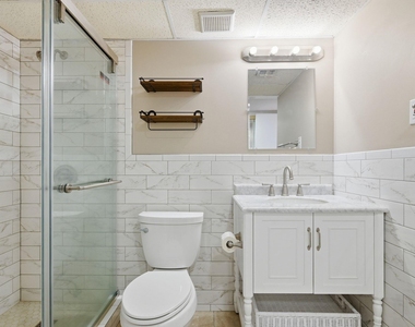 1800 Lavaca St - Photo Thumbnail 12