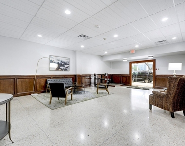 1800 Lavaca St - Photo Thumbnail 18