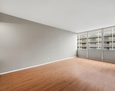 1800 Lavaca St - Photo Thumbnail 10