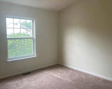 1727 Fallowfield - Photo Thumbnail 10