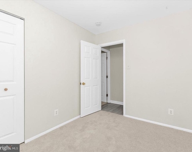 7822 Citadel Court - Photo Thumbnail 16