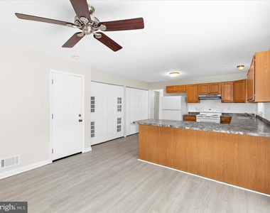 7822 Citadel Court - Photo Thumbnail 19