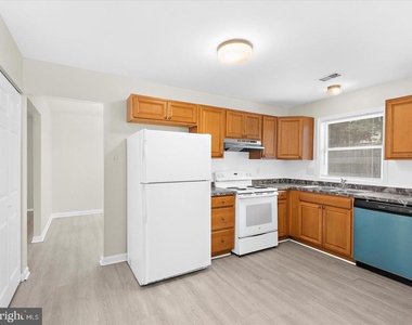 7822 Citadel Court - Photo Thumbnail 26