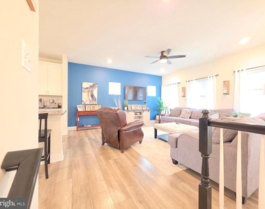35186 Wright Way - Photo Thumbnail 2