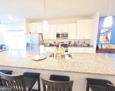 35186 Wright Way - Photo Thumbnail 6