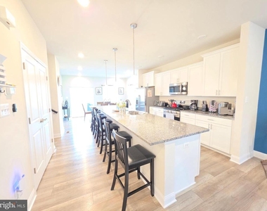 35186 Wright Way - Photo Thumbnail 5