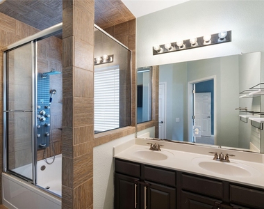 7513 S Glenn St - Photo Thumbnail 12