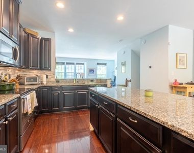 220 General Grey Court - Photo Thumbnail 11