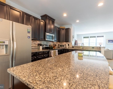 220 General Grey Court - Photo Thumbnail 13