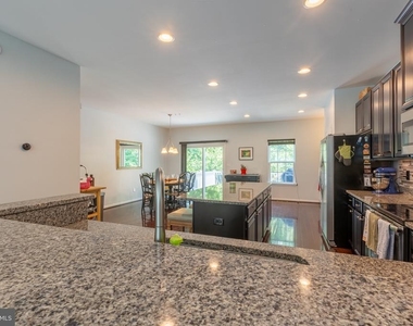 220 General Grey Court - Photo Thumbnail 9