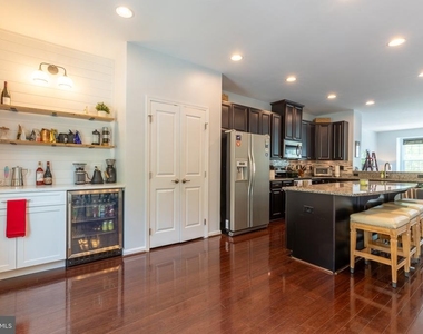 220 General Grey Court - Photo Thumbnail 16