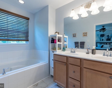 220 General Grey Court - Photo Thumbnail 28