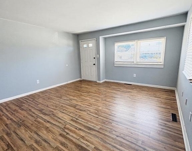 847 Lincoln Street - Photo Thumbnail 10