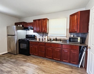 847 Lincoln Street - Photo Thumbnail 9