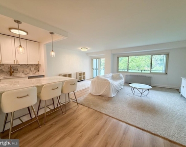 4201 Cathedral Avenue Nw - Photo Thumbnail 3