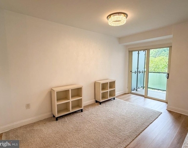 4201 Cathedral Avenue Nw - Photo Thumbnail 7