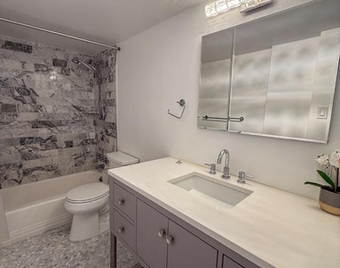 4201 Cathedral Avenue Nw - Photo Thumbnail 14