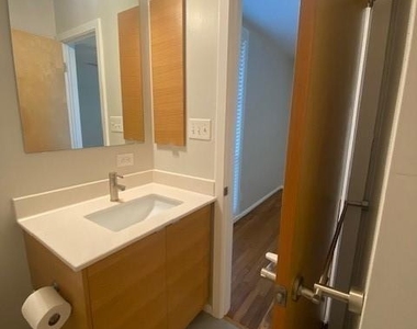 5205 Knight Cir - Photo Thumbnail 7