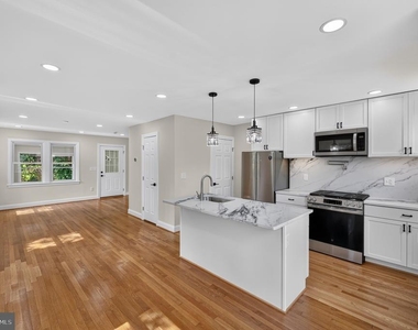 1712 U Street Se - Photo Thumbnail 3