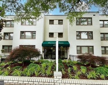 4840 Macarthur Nw - Photo Thumbnail 2
