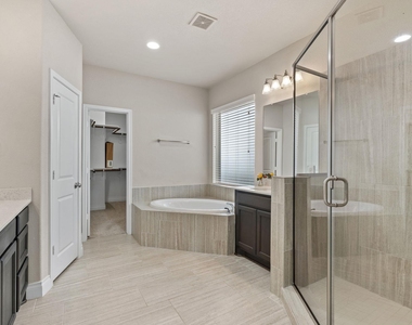 180 Santa Maria St - Photo Thumbnail 15