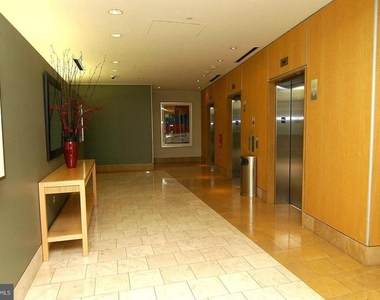 1117 10th Street Nw - Photo Thumbnail 3